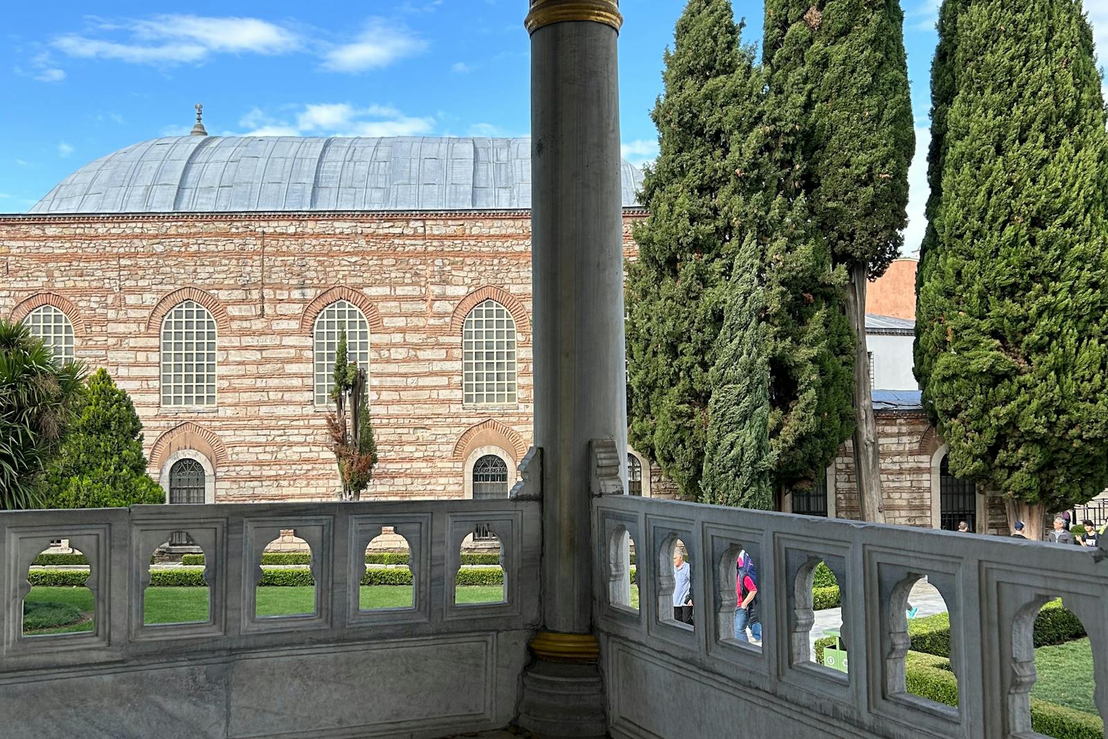 Vista del Palacio de Topkapı y sus jardines